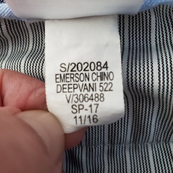 Banana Republic straight leg Khaki pants - Picture 6 of 6